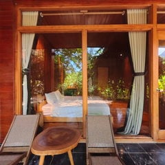 Balcony of the Deluxe room at Mít House