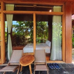 Balcony of the Deluxe room at Mít House