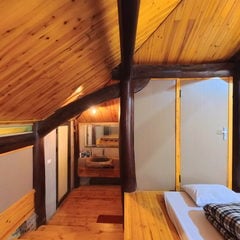 Vị trí nhà tắm phòng Cộng Đồng